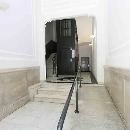 The Collection | Camelot Apartamento